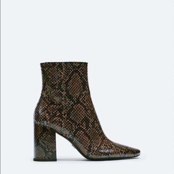 ZARA BLOGGER FAVORITE EMBOSSED WIDE HEELED ANKLE BOOTS SNAKE - Picture 7 of 9